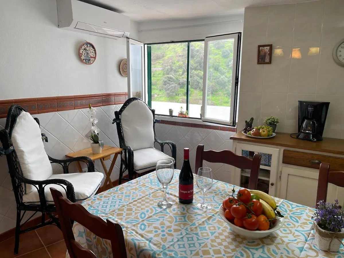 Casa Rural Manantial De Las Jaras Istan Spain