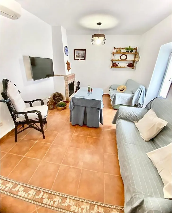 Holiday home Casa Rural Manantial De Las Jaras Istan Spain