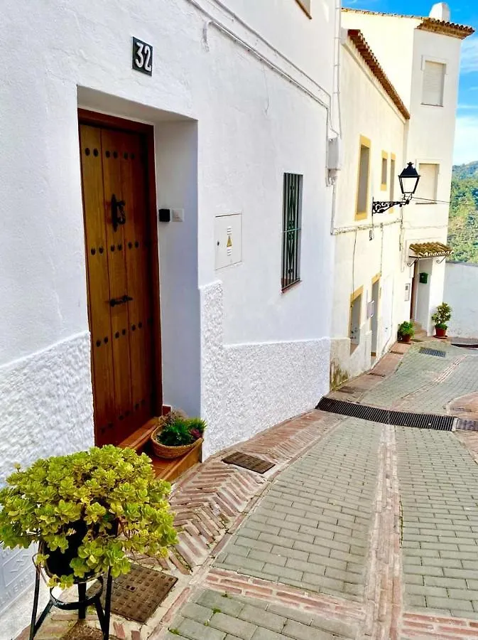 Casa Rural Manantial De Las Jaras Istan 0*,  Spain