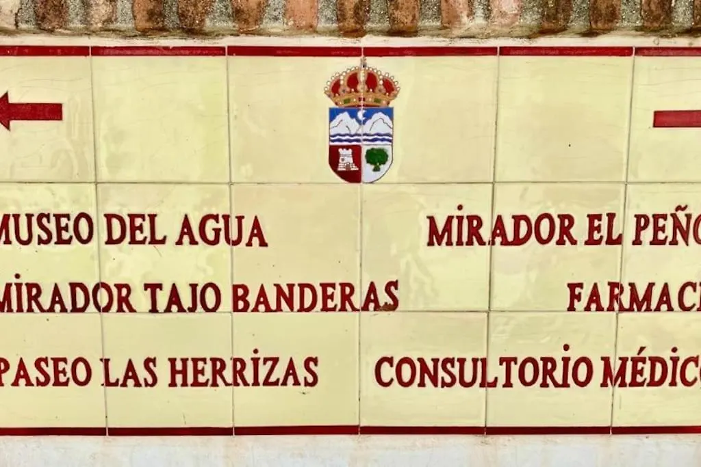 Casa Rural Manantial De Las Jaras Istan Holiday home