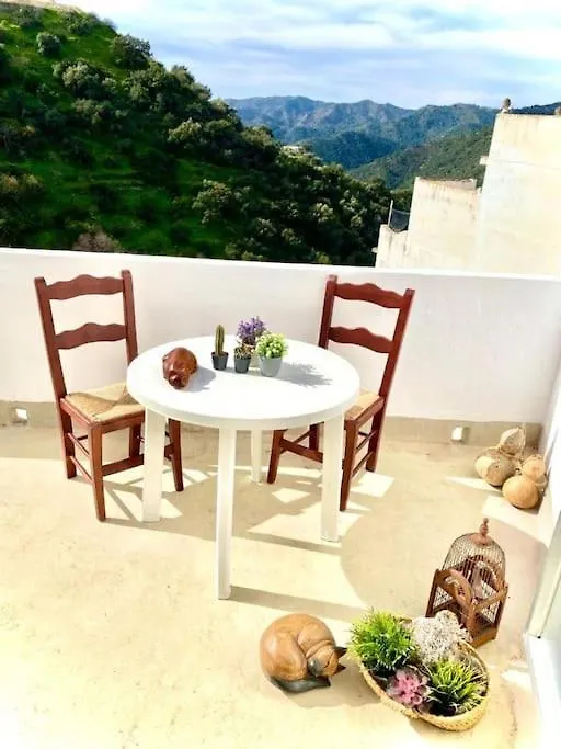 Holiday home Casa Rural Manantial De Las Jaras Istan